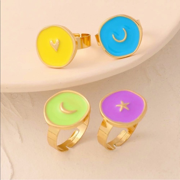 Jewelry - Ring set 🌘🌗🌖🌕